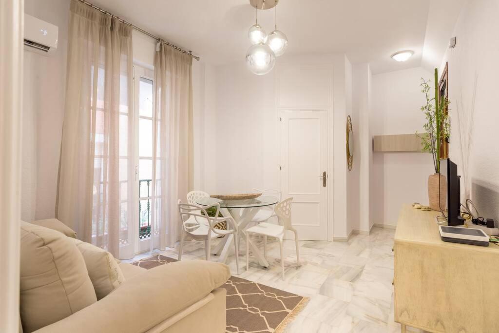Апартаменти Tgh/ Malaga Centro Carreteria Екстер'єр фото